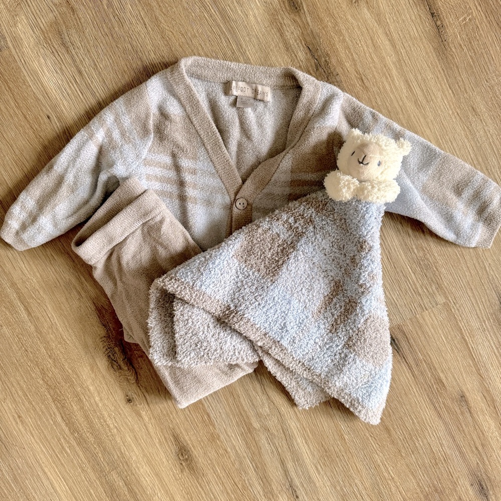 Barefoot Dreams Baby Sweater Set